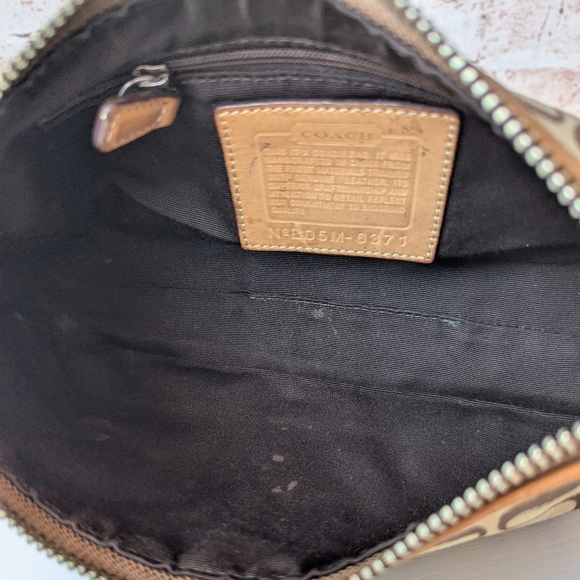 Coach Vintage Leather Canvas Women's Shoulder Hand Bag - Picture 13 of 14